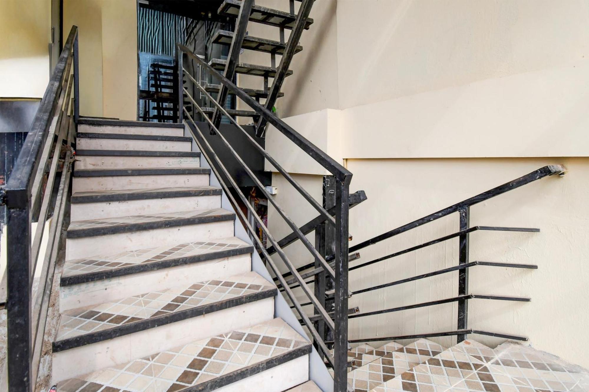 Super Hotel O Pra Guest House Бхубанешвара Экстерьер фото